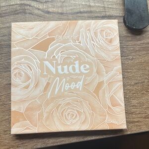 Colourpop Nude Mood Floral Wall Art